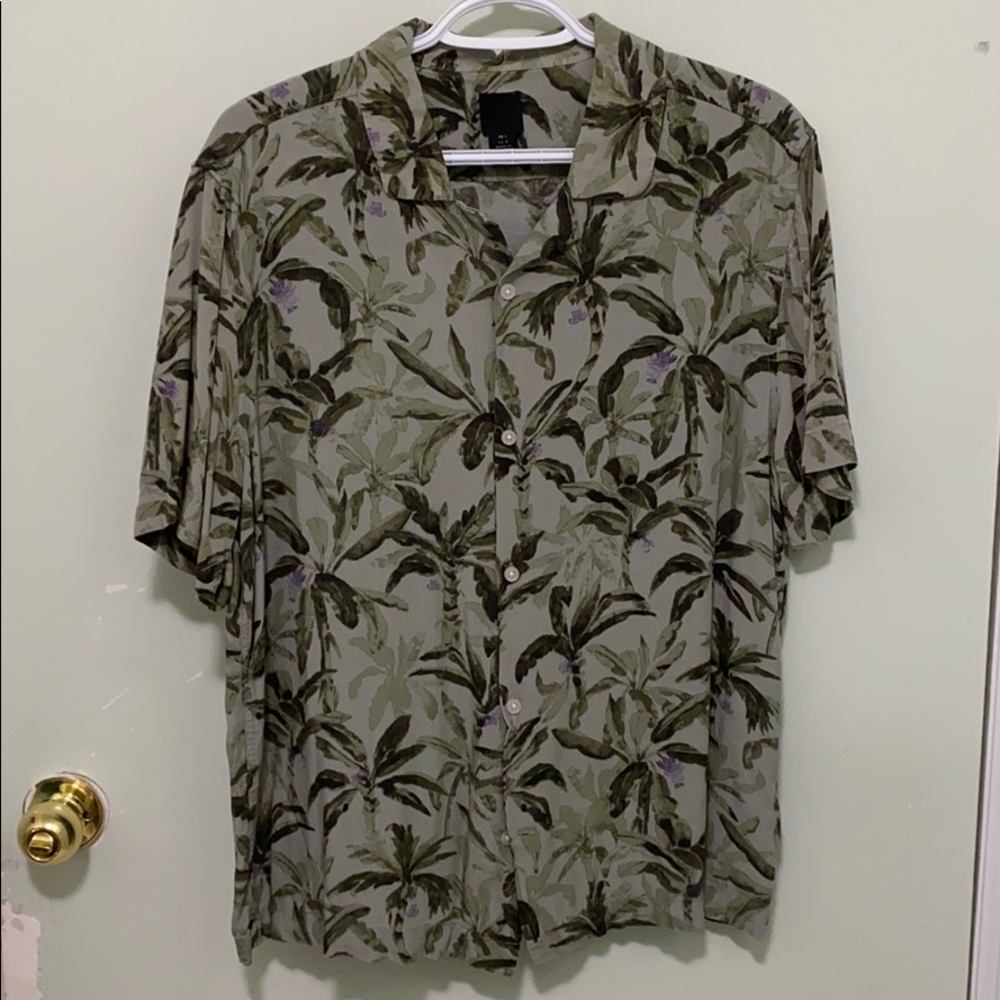 H&M men’s resort shirt